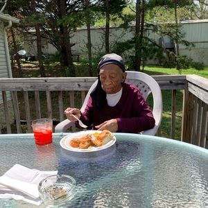 Meet your Posher, Thomas